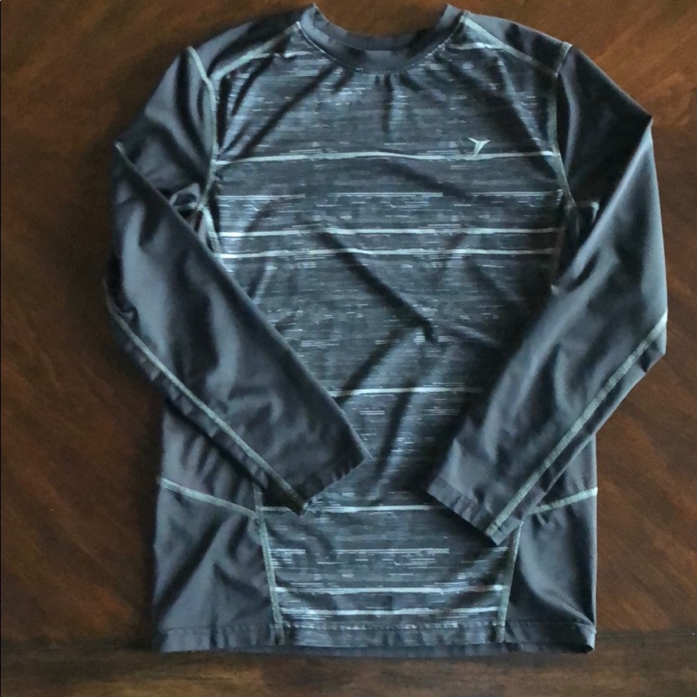 2for1 - Old Navy active long sleeve go dry shirts